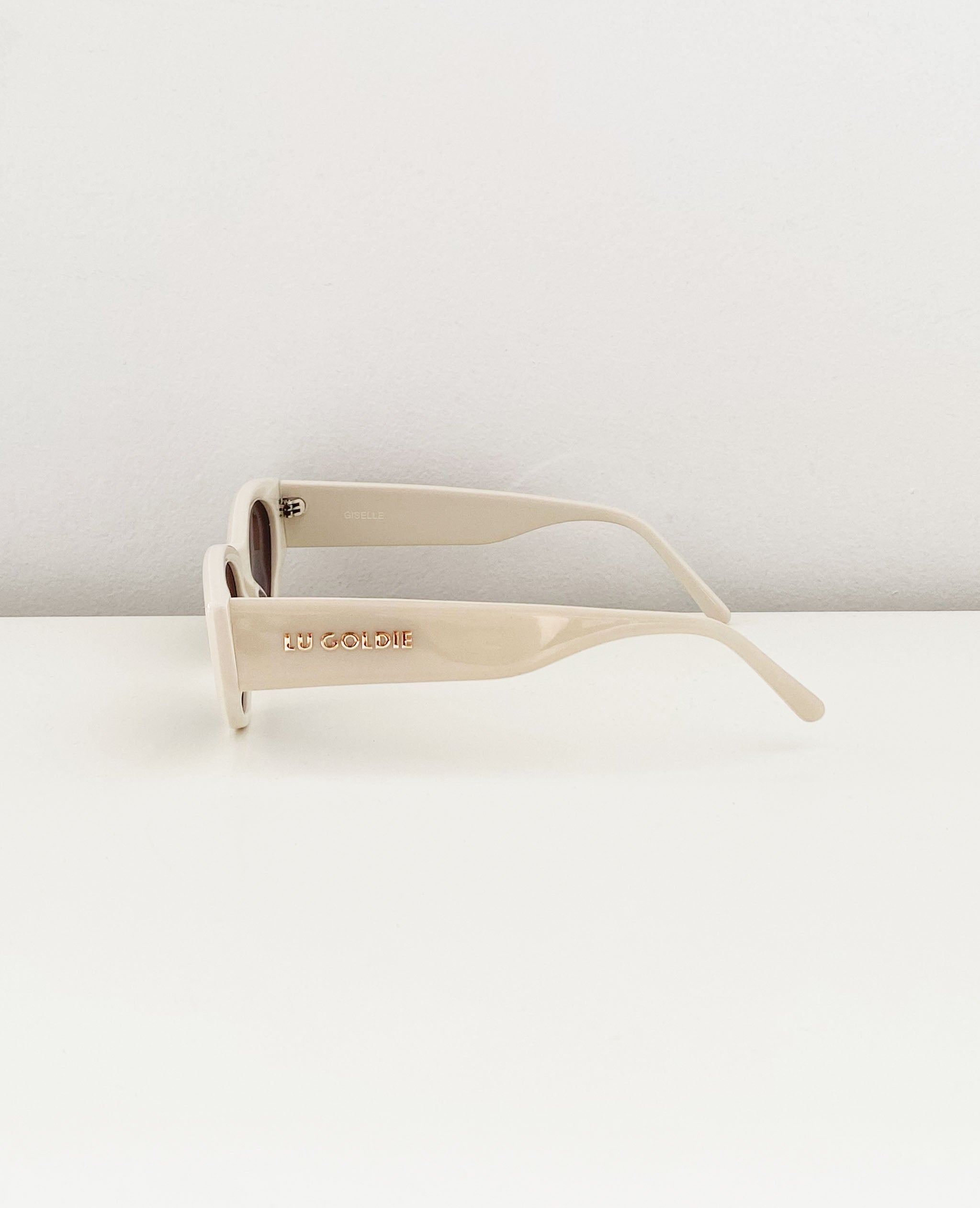 Vanilla 'Giselle' Sunglasses